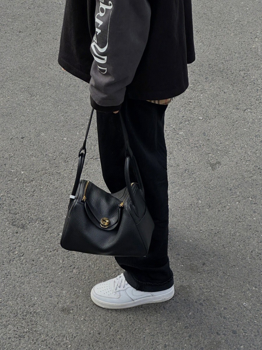 H Lindy 26CM 黑色金扣_28