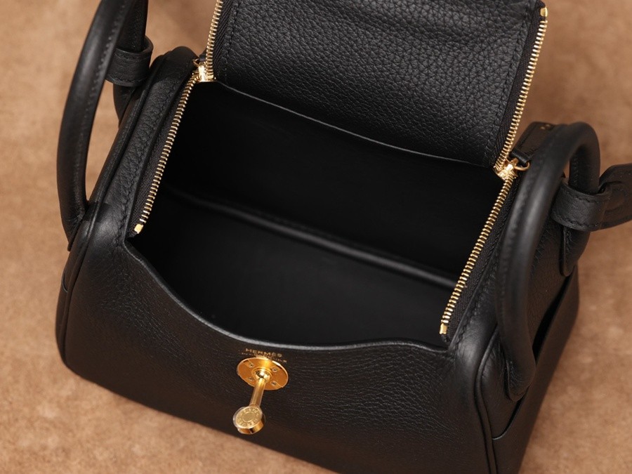 H Lindy Mini 19CM 黑色金扣_17