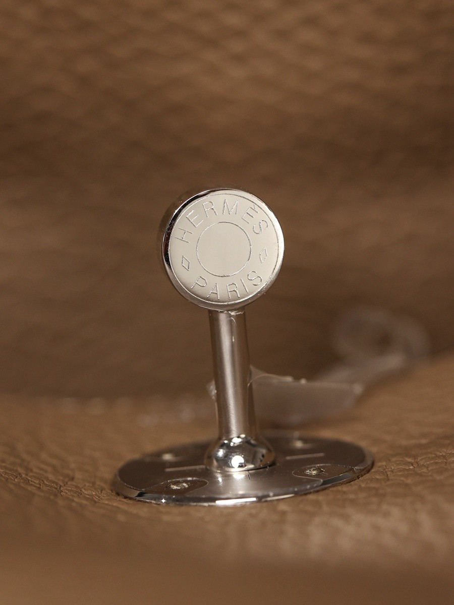 H Lindy 26CM 大象灰銀扣_17