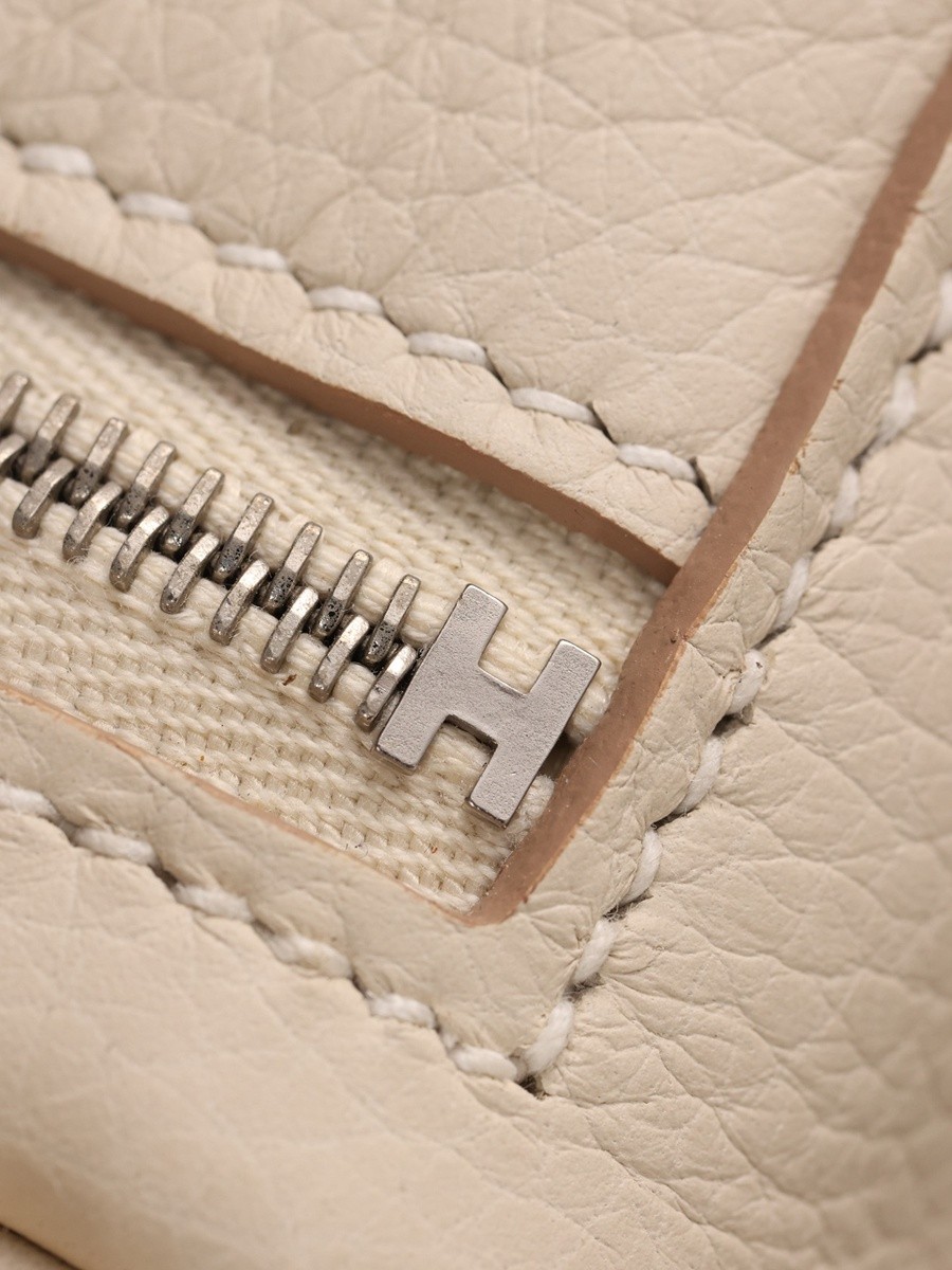 H Lindy Mini 19CM 奶昔白銀扣_14