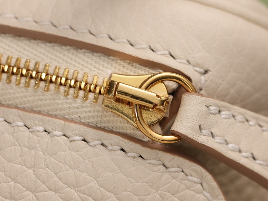 H Lindy 26CM 奶昔白 金扣_16