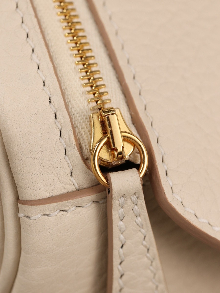 H Lindy 26CM 奶昔白 金扣_19