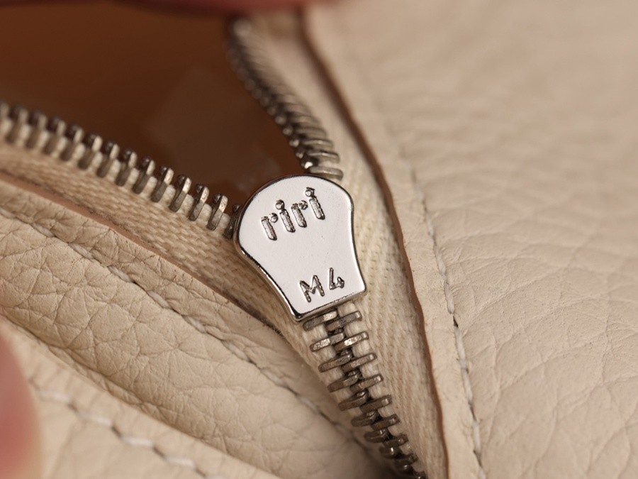 H Lindy 26CM 奶昔白 銀扣_16