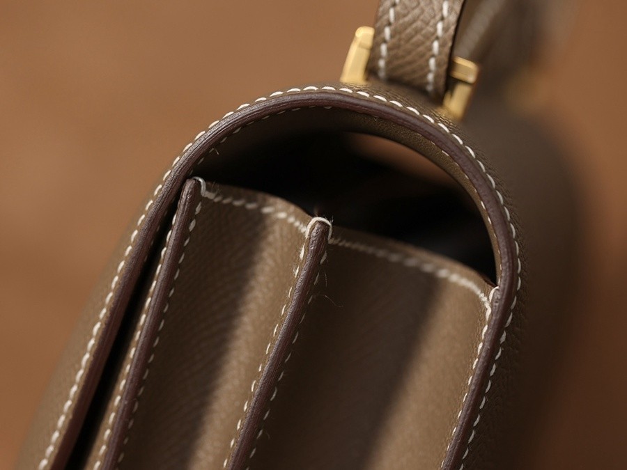 H Constance 19大象灰金扣_5