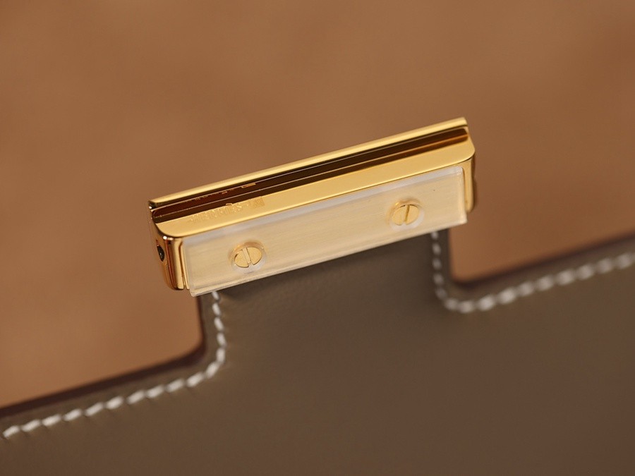 H Constance 19大象灰金扣_9