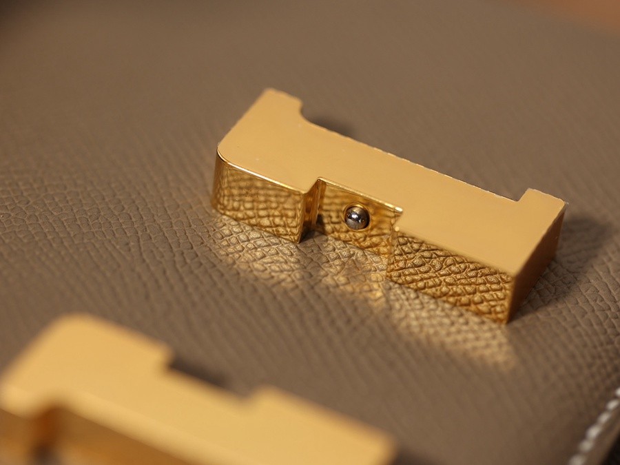 H Constance 19大象灰金扣_11