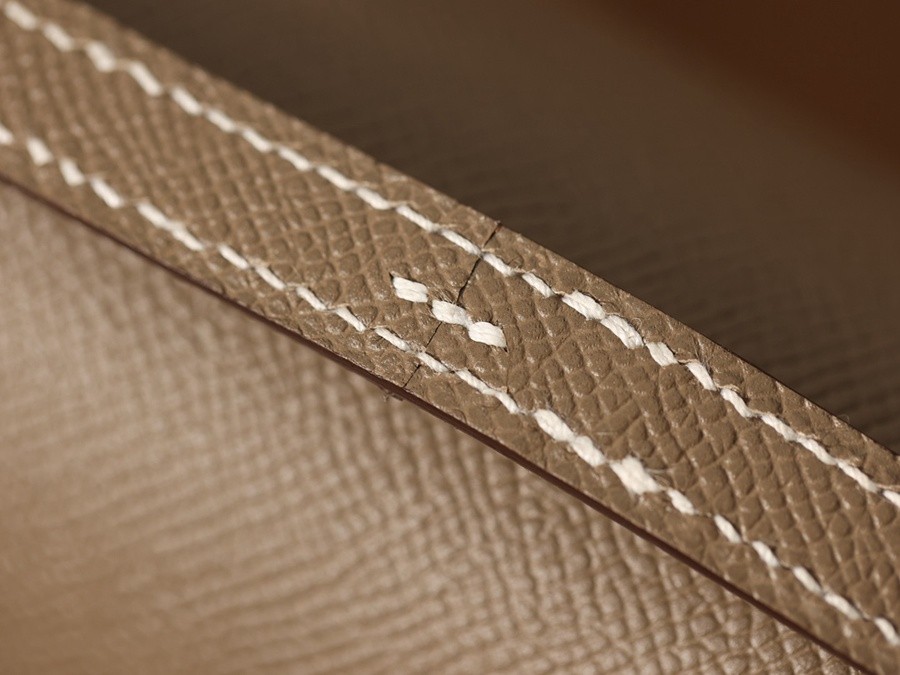 H Constance 19大象灰金扣_18