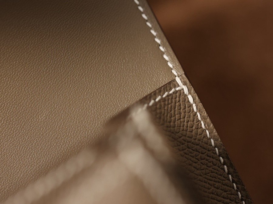 H Constance 19大象灰金扣_17