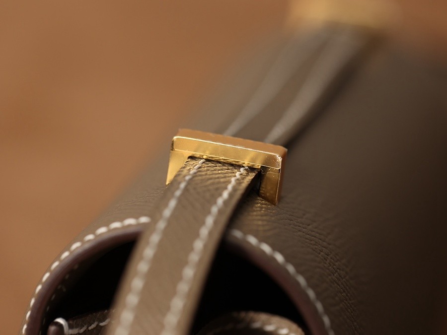 H Constance 19大象灰金扣_23