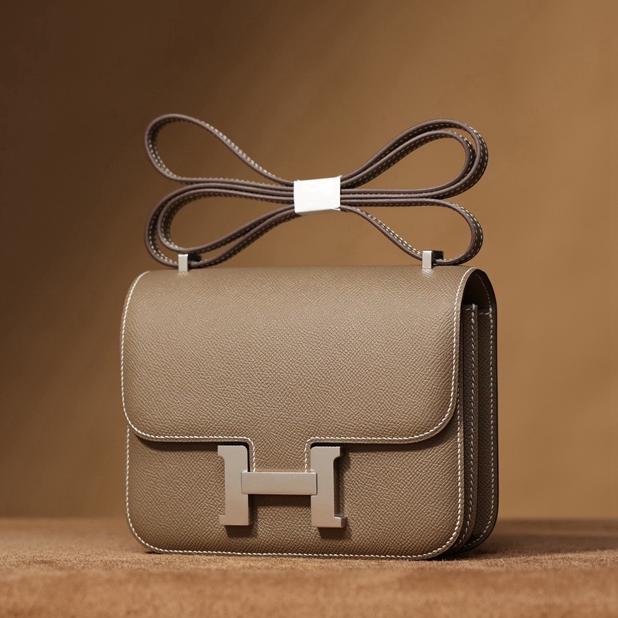 H Constance 19大象灰銀扣_2