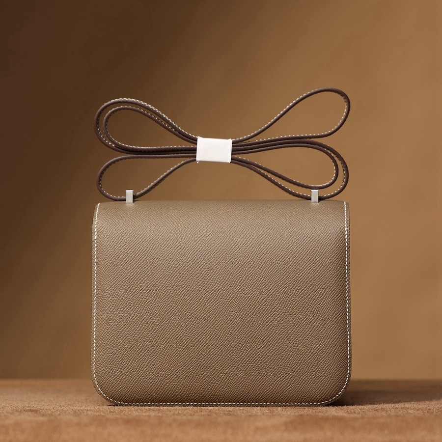 H Constance 19大象灰銀扣_3