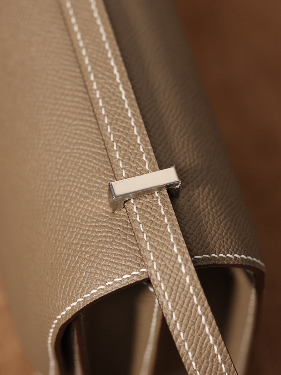 H Constance 19大象灰銀扣_15