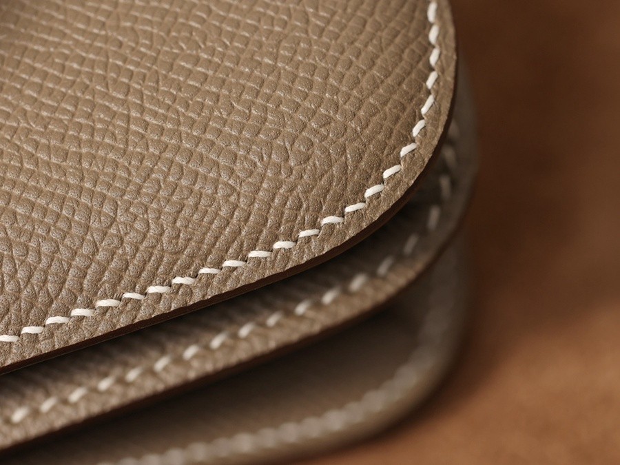 H Constance 19大象灰銀扣_14