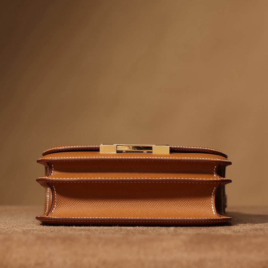 H Constance 19金棕金扣_6