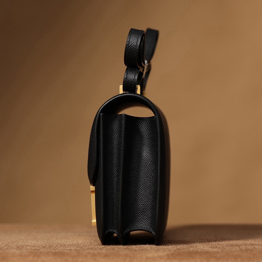 H Constance 19黑色金扣_5