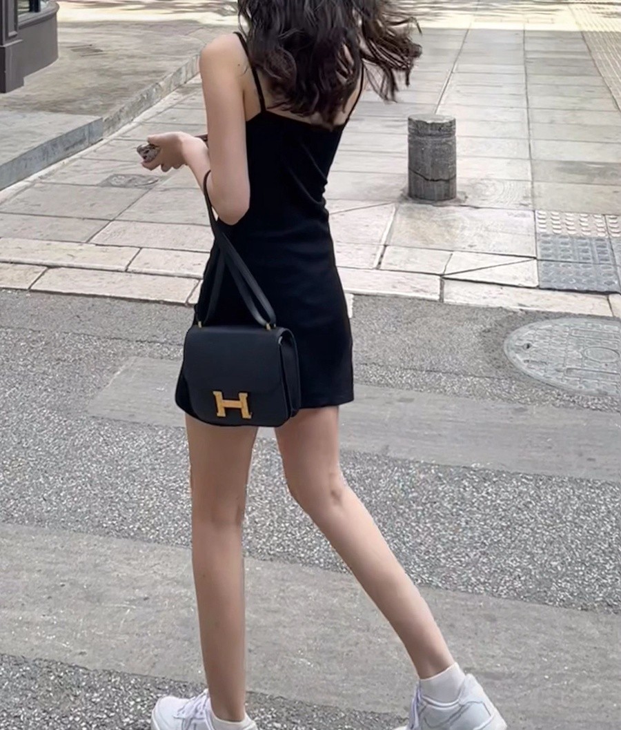 H Constance 19黑色金扣_14