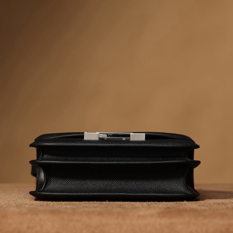 H Constance 19黑色銀扣_4