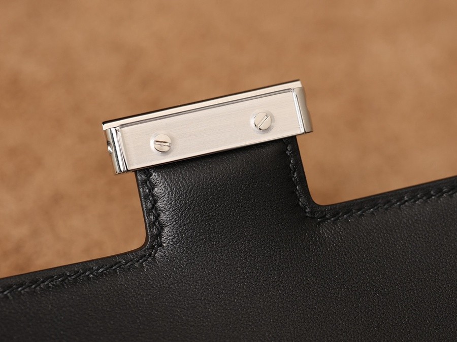 H Constance 19黑色銀扣_7