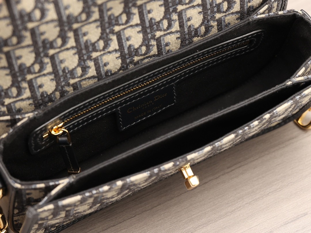 30 MONTAIGNE AVENUE 手袋藍色Oblique 印花_5