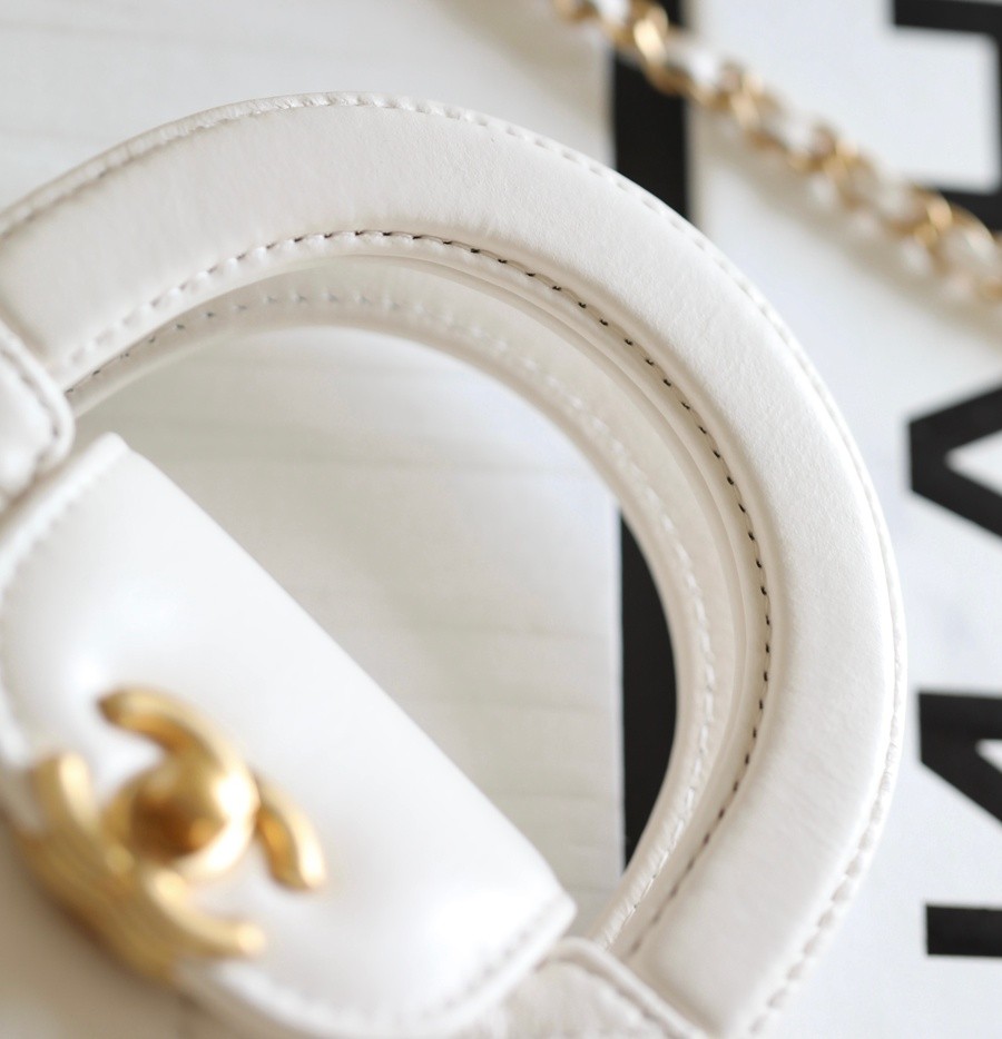 小香 23K秋冬 Kelly鏈條包 小號白色_4