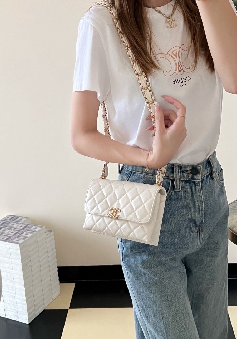 小香 23K秋冬 19系列風琴包 白色_7