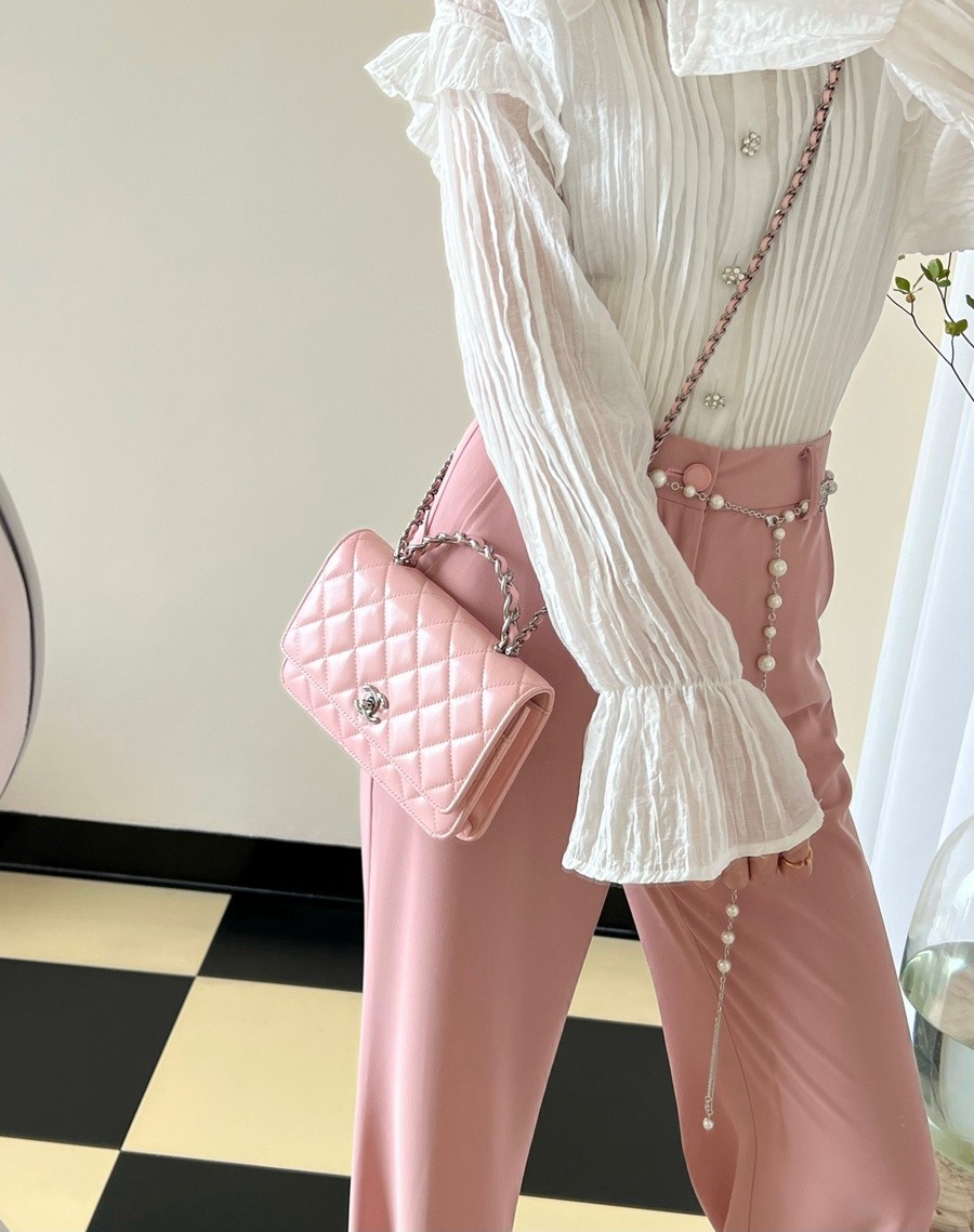 小香 23K秋冬 23K水鑽手柄WOC 淡粉_10