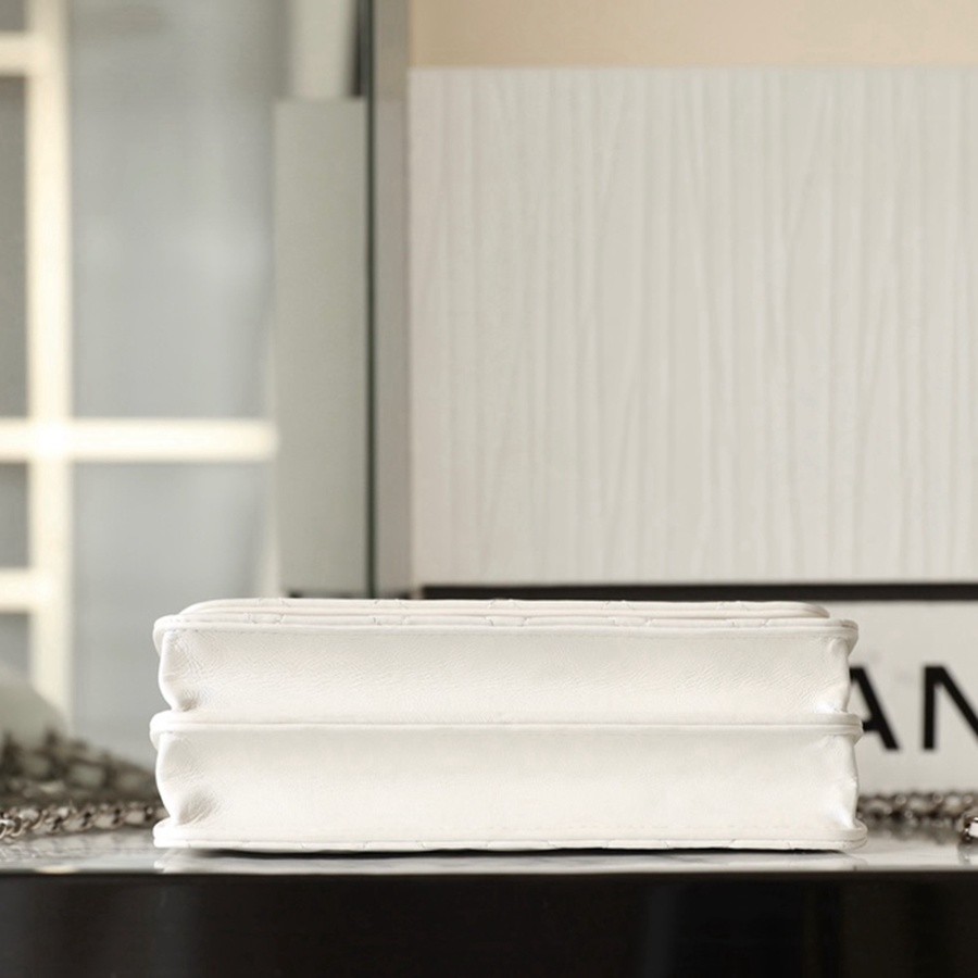 小香 23K秋冬 23K水鑽風琴小包白_4