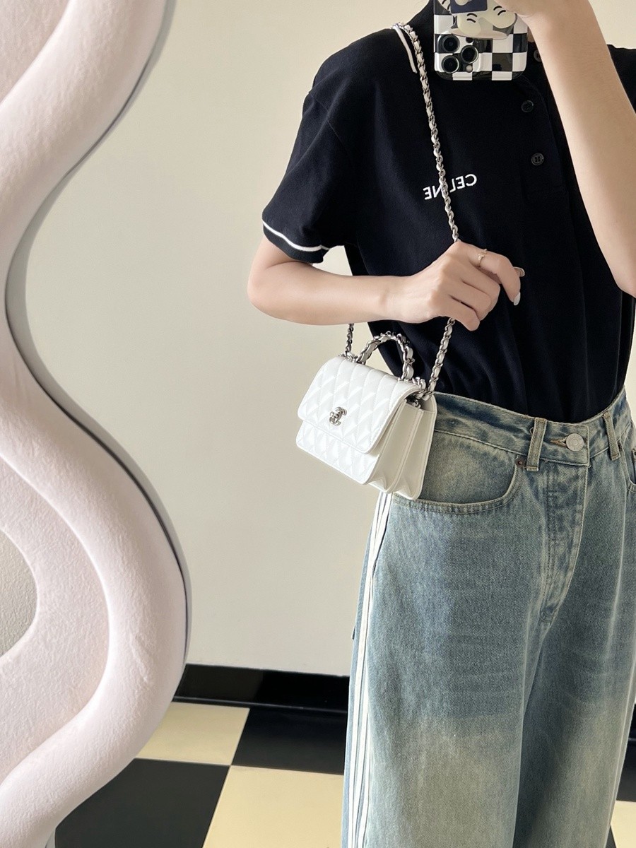 小香 23K秋冬 23K水鑽風琴小包白_8