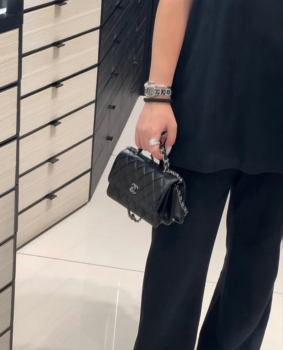 小香 23K水鑽風琴小包 黑色_9