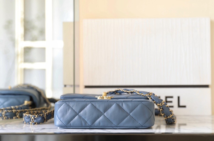 小香 23K秋冬 19系列口蓋包 牛仔藍_4