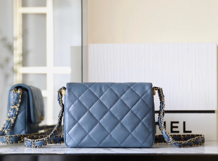 小香 23K秋冬 19系列口蓋包 牛仔藍_5