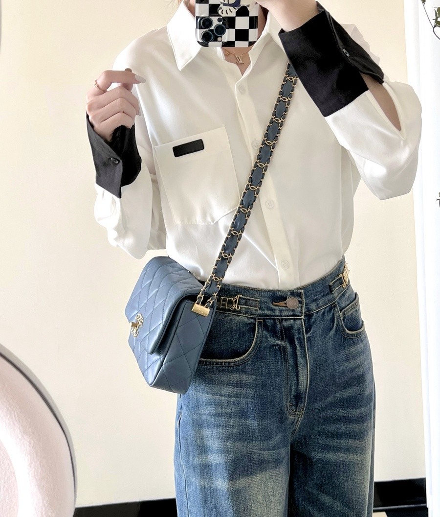 小香 23K秋冬 19系列口蓋包 牛仔藍_12