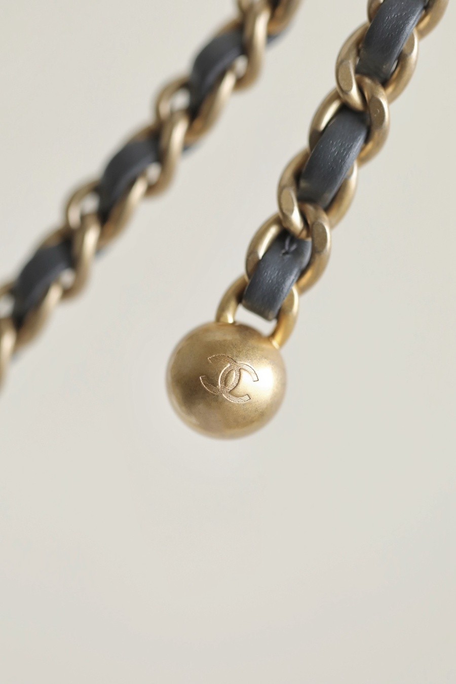 23K 小香新色金球口蓋包 金球調節扣 大mini深灰_9