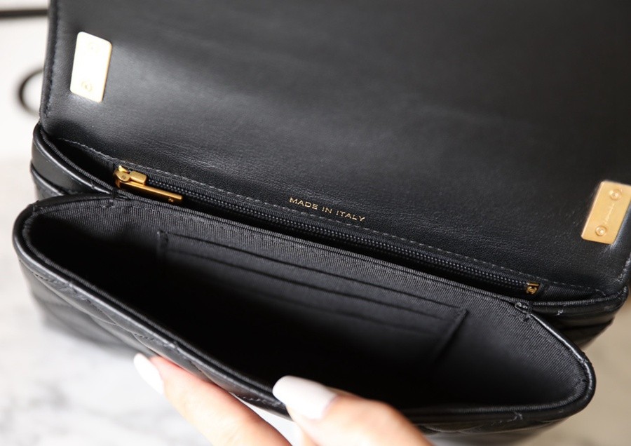 小香 23K秋冬 19系列風琴包 黑色_6