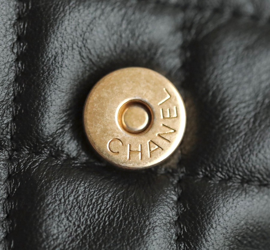 小香 23K秋冬 19系列手機包 黑色_10