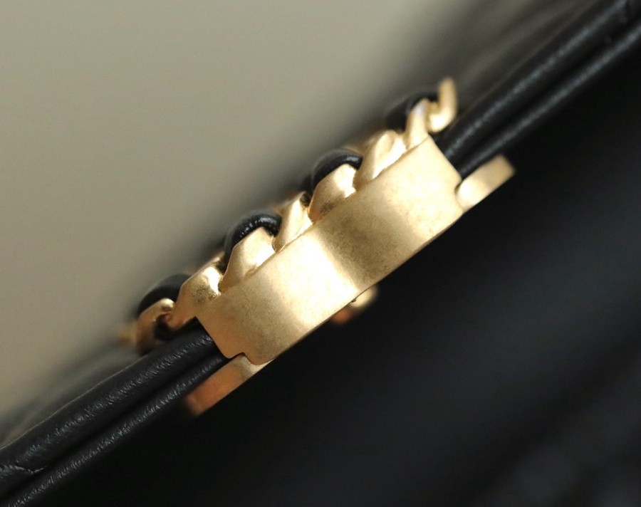 小香 23K秋冬 19系列手機包 黑色_11