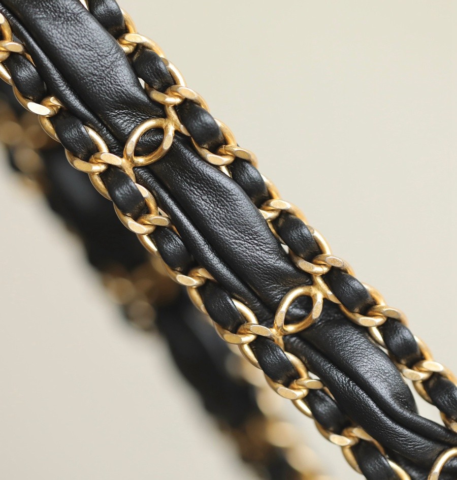 小香 23K秋冬 19系列手機包 黑色_15