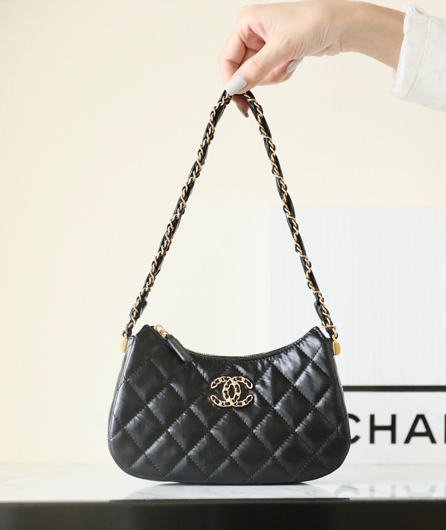 小香 23K秋冬 19系列腋下包 大號黑色_7