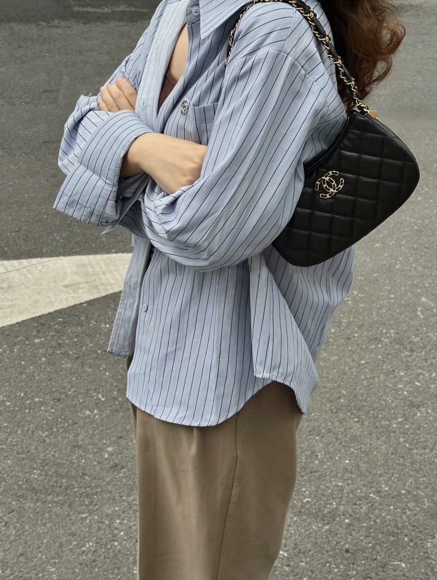 小香 23K秋冬 19系列腋下包 大號黑色_14