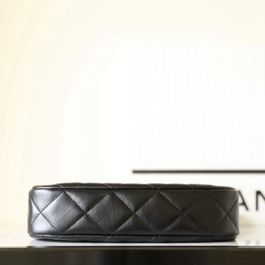 小香 23K秋冬 19系列腋下包 小號黑色_5