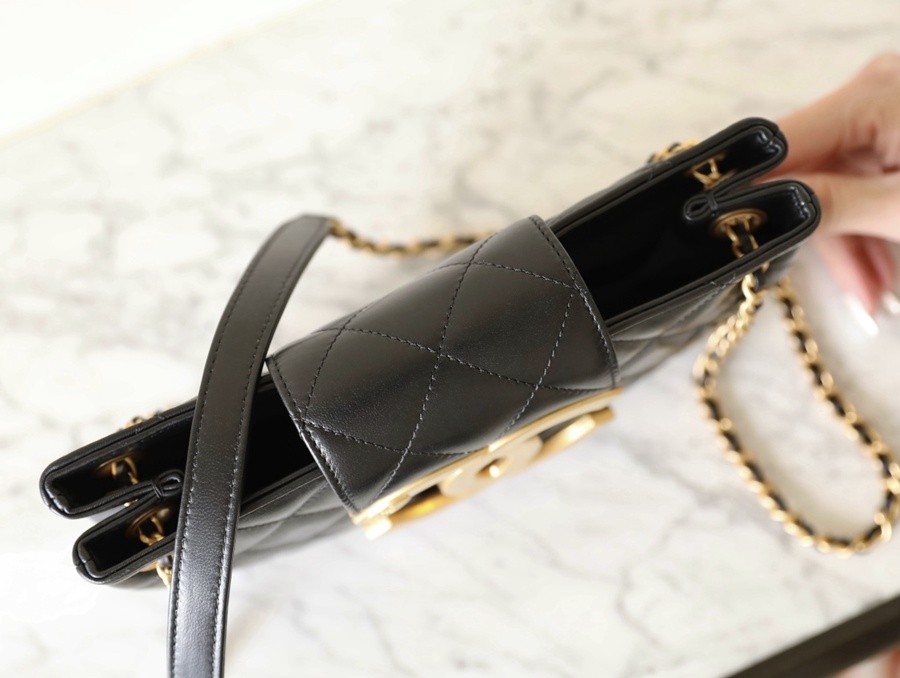 小香 24C早春 大logo法棍包 黑色_2