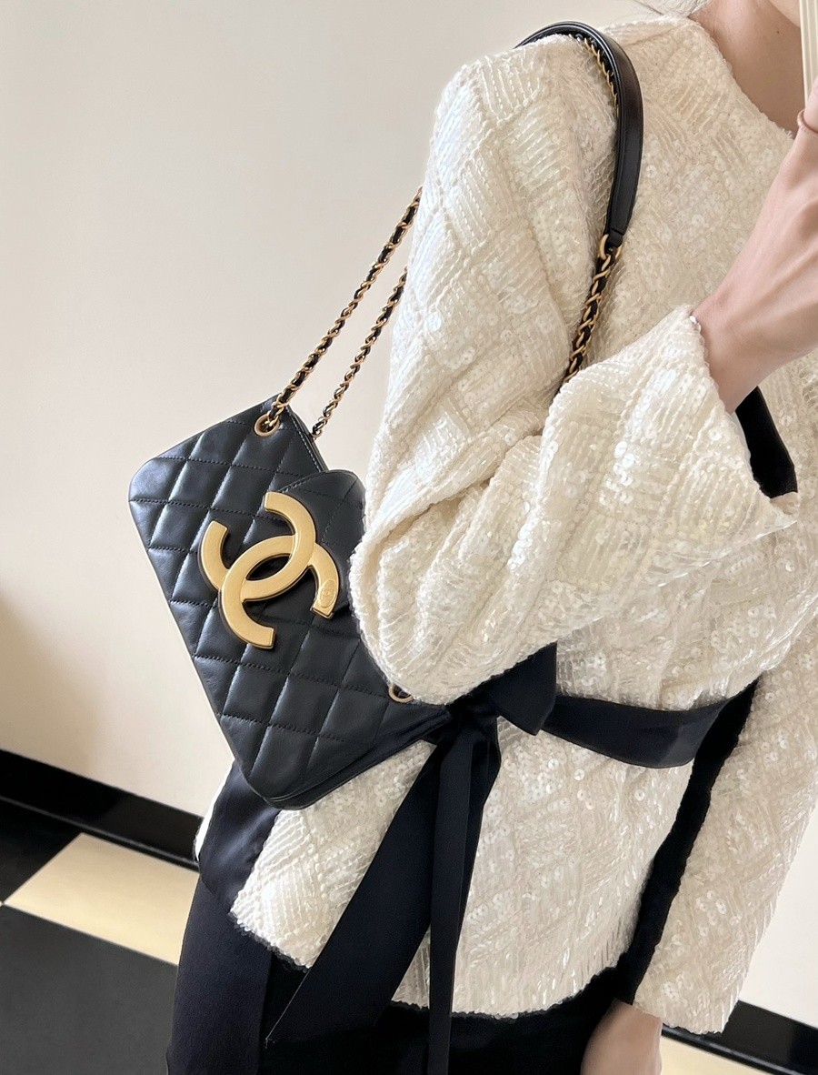 小香 24C早春 大logo法棍包 黑色_9