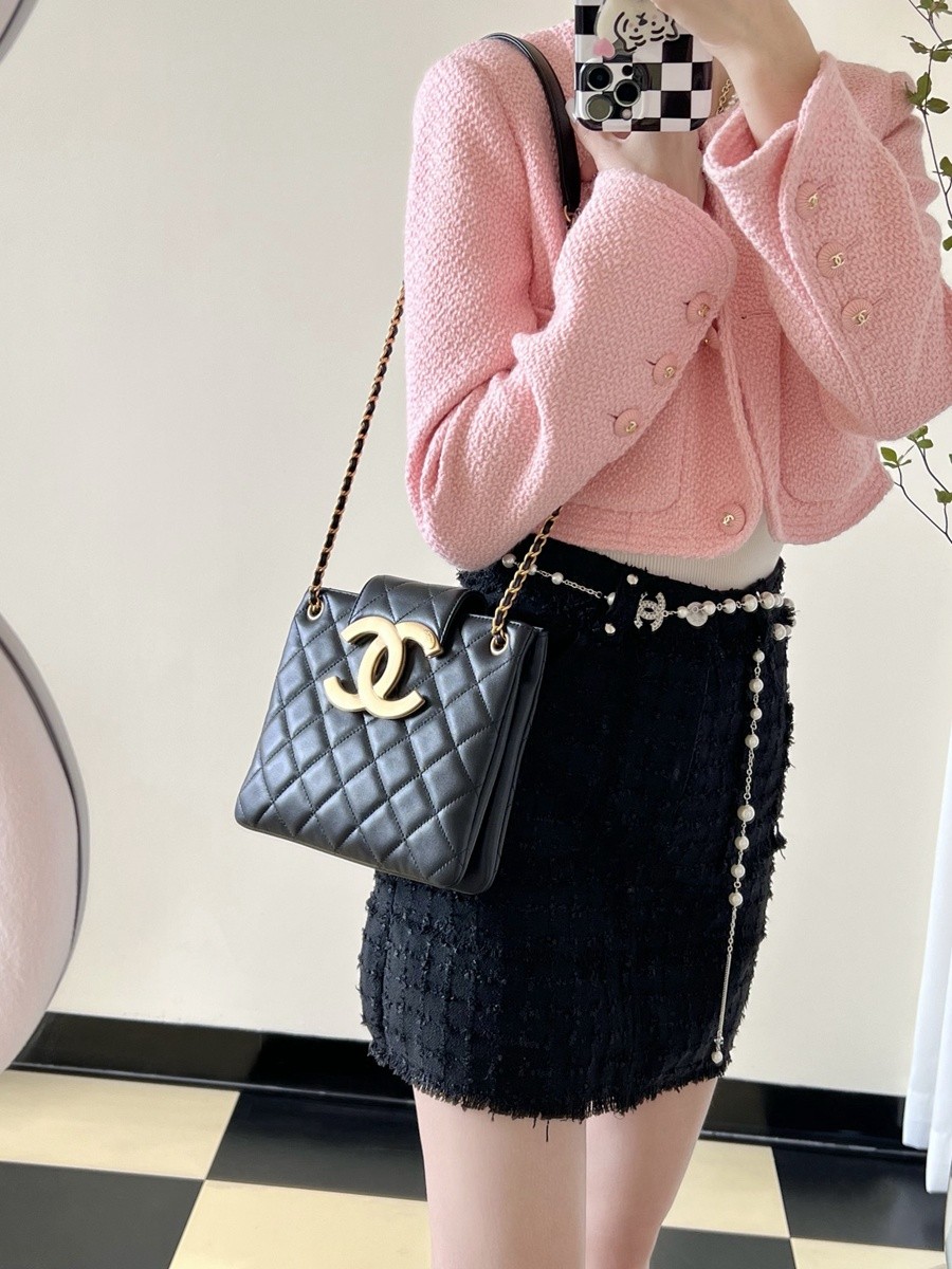 小香 24C早春 大logo購物袋 黑色_10