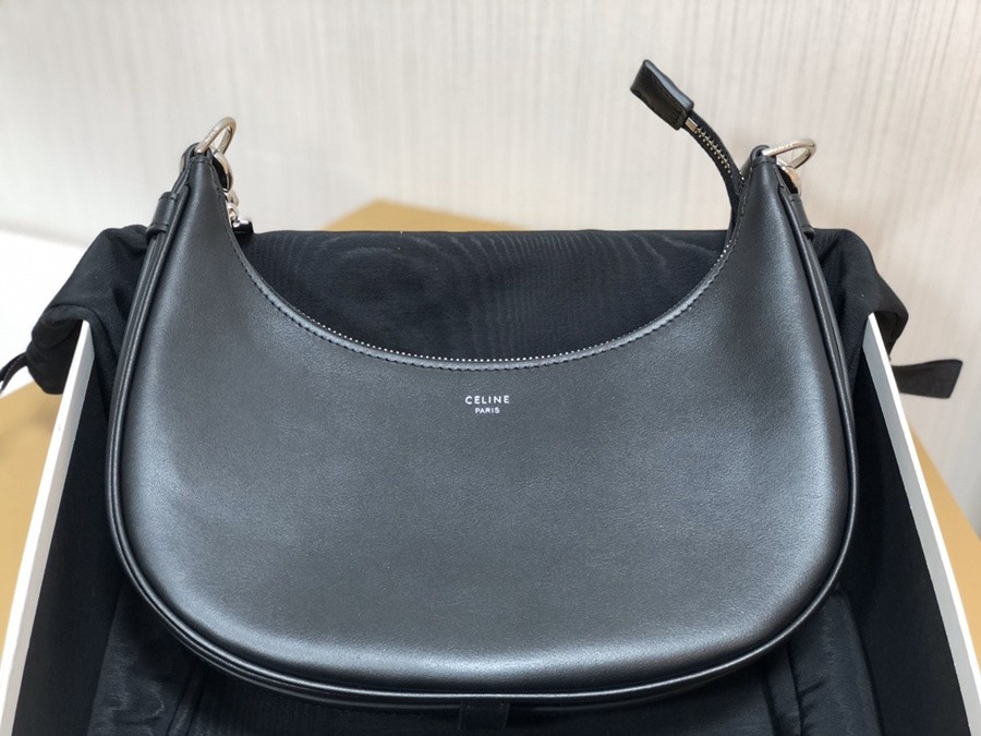 AVA STRAP 牛皮 新月包_3