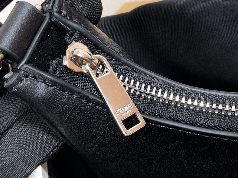 AVA STRAP 牛皮 新月包_5