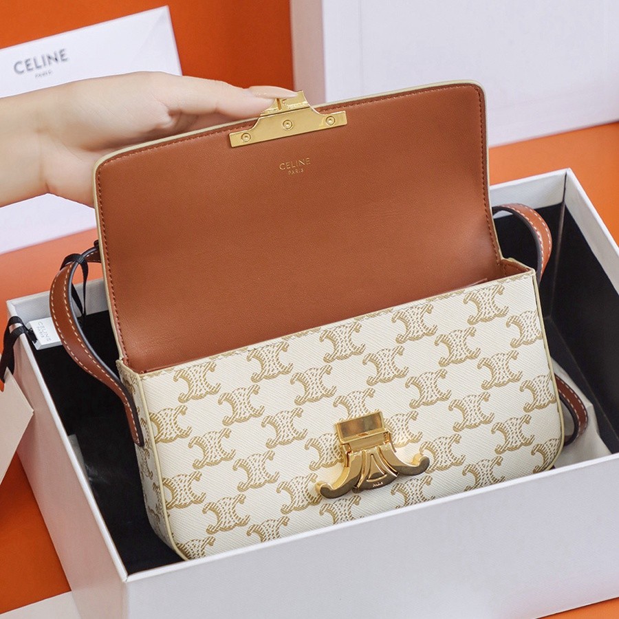 TEIOMPHE 凱旋門 腋下包 白花_6