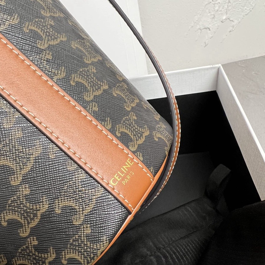 CELINE Triomphe  印花抽繩包_5