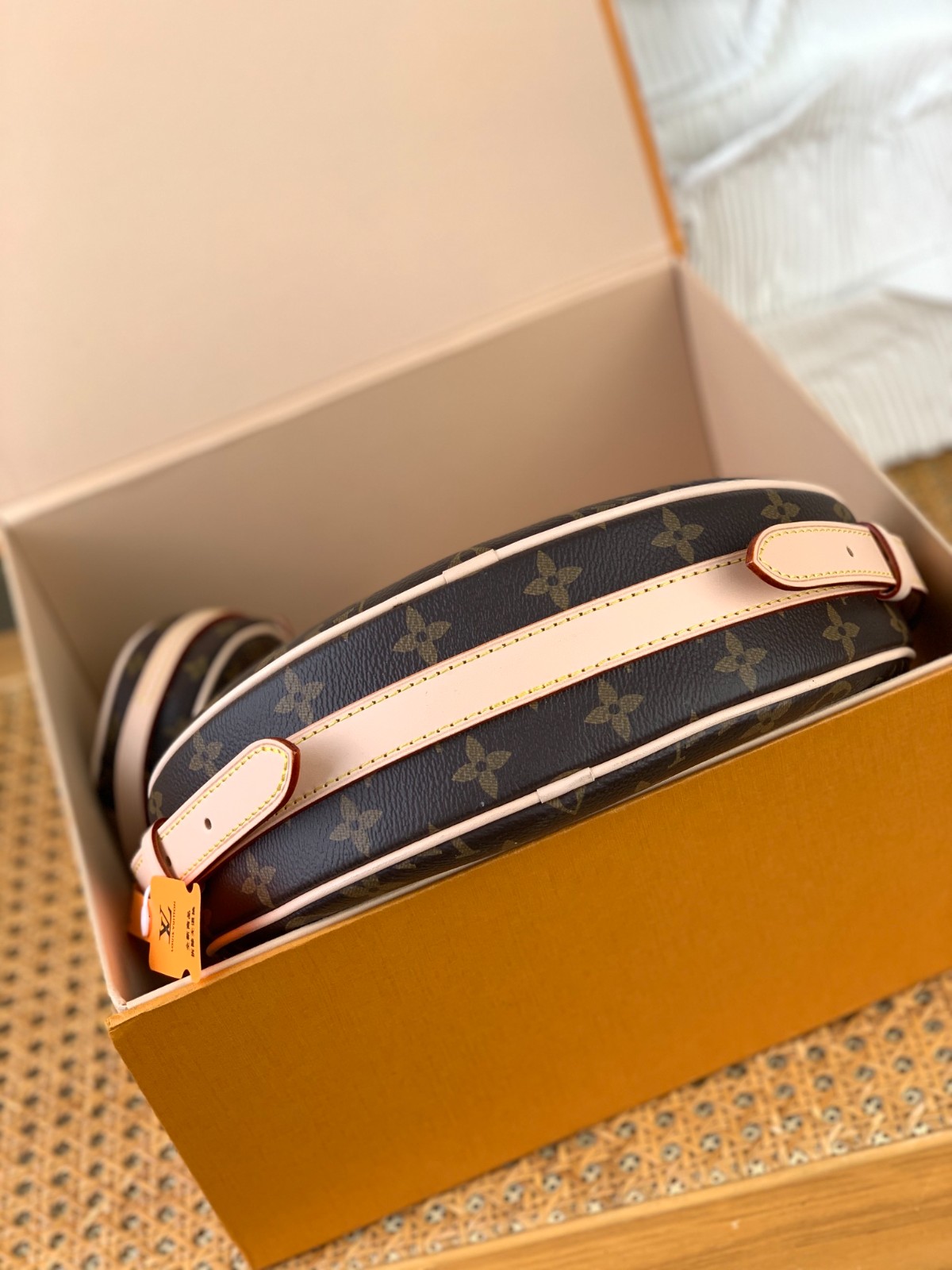 M46828  Croissant MM_4