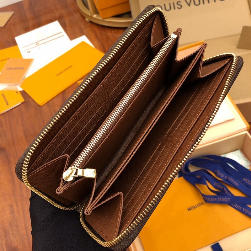 M42616 拉鏈錢包 棕色_3