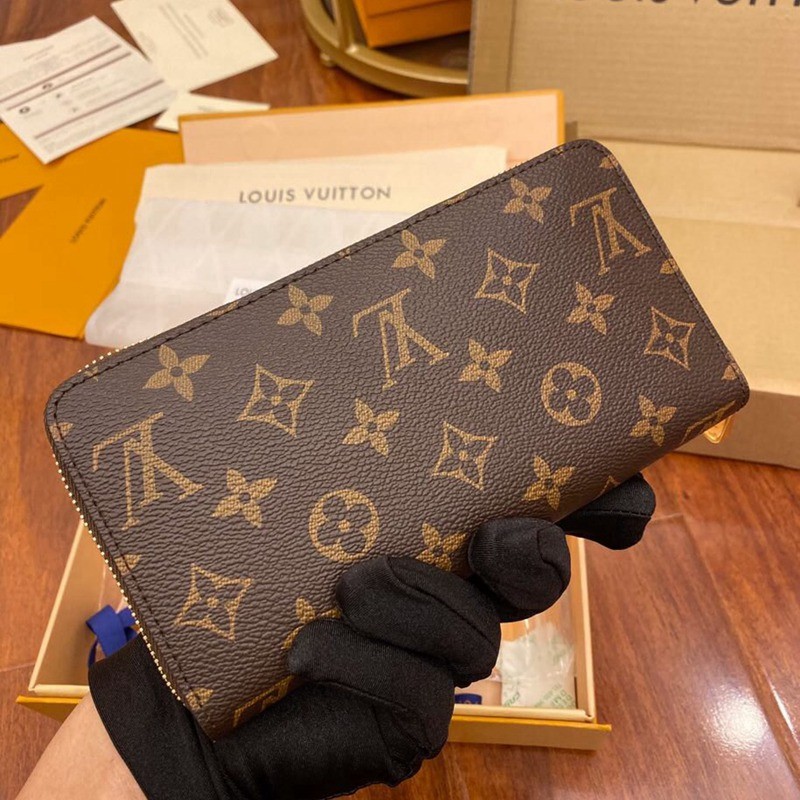 M42616 拉鏈錢包 棕色_2